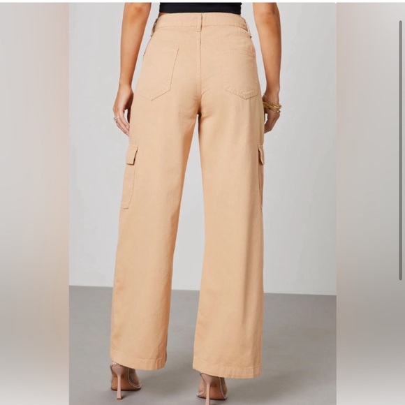 VICI “Timing” Wide Leg Cargo Pants NWT - Picture 2 of 7